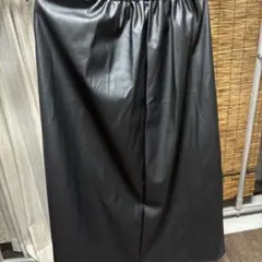 黒 合成皮革 ロングスカート ベルト付き