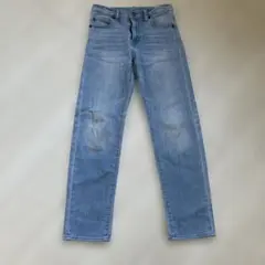 UNIQLO ストレートジーンズ　140