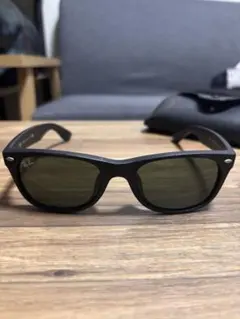 Ray-Ban RB2132-F NEW WAY FARER サングラス