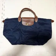 Item thumbnail for item 35e1692e-77db-445e-8efc-faa6c1bcd99d