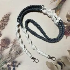 Item thumbnail for item baf590b3-ba62-45e4-b0f8-35530ad92f7d