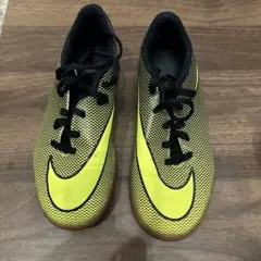 NIKE フットサルシューズ イエロー ブラック 26cm - メルカリ