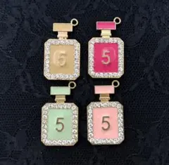 2025年最新】シャネル 四葉 ピアスの人気アイテム - メルカリ