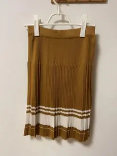 axesのプリーツスカート