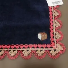 近沢レース　ポンパドール コラボハンカチ パン・ドゥ・ミー【新品 ・未開封】