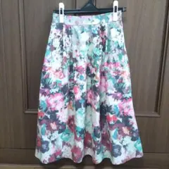 ビス　フレアスカート 多色 花柄 Sサイズ
