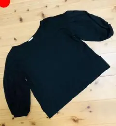 ＊未使用＊バルーン袖トップス　黒