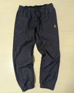 レア　ナイキCOURT　デニム風パンツ　アルカラス