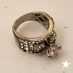 沢山のビジュー付きクリスタルリング シルバーカラー 昭和レトロ ビンテージ 9号