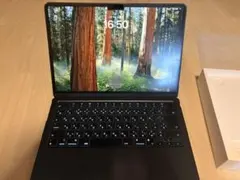 【美品】M2チップ13インチMacBook Air ミッドナイト最大容量100%のサムネイル