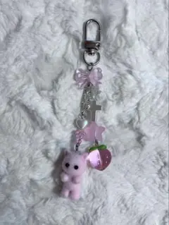 ピンク　ビーズキーホルダー　おまけ付き