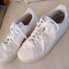 adidas スニーカー ホワイト