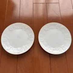 Pierre cardin 直径15センチ白い花模様の陶器皿 2枚セット