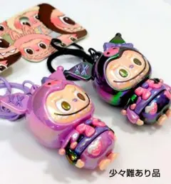 ✱少々難あり品　ラブブ　キーホルダー2個セット　ブラック＆パープル★匿名配送
