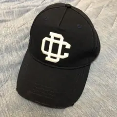 DSQUARED 2 キャップ　ネイビー　ダメージ