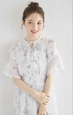 トッコクローゼット フラワープリントプリーツワンピース tocco 新作