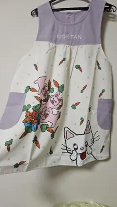 保育士　　エプロン　　ノンタン