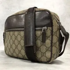 美品✨グッチ GGスプリーム カメラバッグ PVCレザー ベージュ 斜めがけ可能