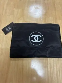 新品未使用　シャネル 化粧ポーチ ノベルティ 黒 非売品