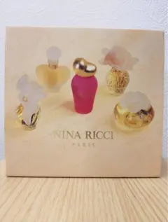 NINA RICCI ミニ香水 5種セット - メルカリ