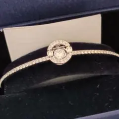 SWAROVSKI　SPARKLING DANCE バングル　Unaブレスレット