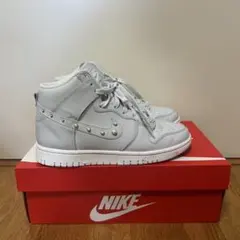 ダンクハイ スニーカー