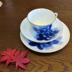 大倉陶園　枝垂桜　手描き　C&S ケーキ皿　トリオ2セット¥451,000の品 大倉陶園と暮らす 商品一覧 - 大倉陶園公式オンラインショップ