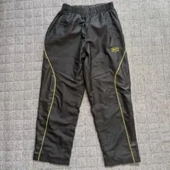 ZETT ブラックパンツ サイドイエローライン　150