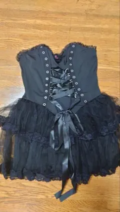 ゴスロリ・ロリータドレス 黒 レースアップ