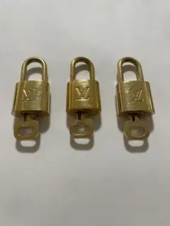 Louis Vuitton 南京錠 4個セット - メルカリ