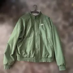 試着のみ　Nike グリーン ジャンパー Lサイズ　フューチュラ　ナイキ
