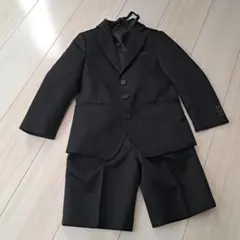 ブラック ストライプ スーツ（ショートパンツ付き）