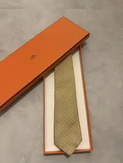 HERMES ネクタイ シルク製