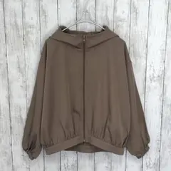 美品 Andme アンドミー とろみフード付き ボリューム袖 ブルゾン M
