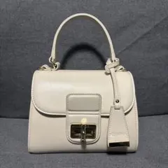 ダイアナ　DIANA ハンドバッグ　ショルダーバッグ　レオパード　ホワイト