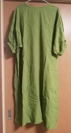 新品*ツクルアンドリン　袖ギャザーワンピース　黄緑　麻混　リネン　М〜2L程度