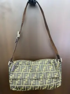 フェンディ ズッカ ショルダーバッグ 6123北
