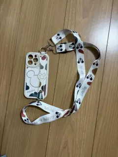 iPhone13pro ミッキースマホショルダー