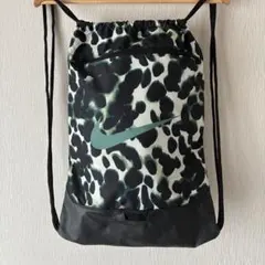 美品 Nike ナップサック ブラジリア レオパード柄 ドローストリングバッグ