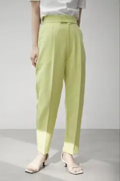 アズールバイマウジー　テーパードパンツ　S イエロー