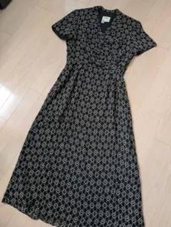 値下げ☆Talbots☆カシュクール半袖ロングワンピース☆レトロ柄のサムネイル