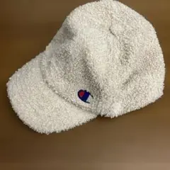 チャンピオン　ベージュ　ボアキャップ