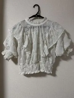 NICE CLAUP レディース フリル刺繍 ホワイト トップス リボン