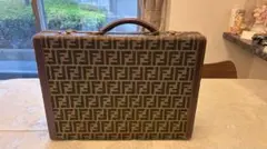 Item thumbnail for item c821083a-6eaa-4062-8536-76486c3b0fef