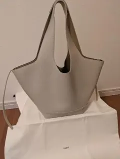 Item thumbnail for item af712c3b-5777-4eda-802f-d402c561c626