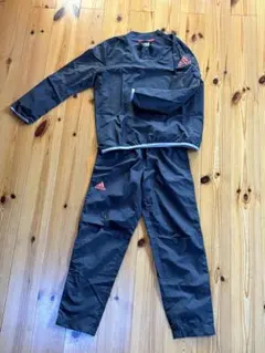 サッカーピステ上下　キッズ　アディダス　130cm