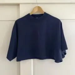 ETRE TOKYO クロップドモックネックTee ワイドシルエット ネイビーのサムネイル