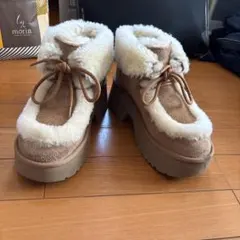 2026年最新】ugg レースアップブーツの人気アイテム - メルカリ