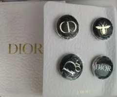 ディオールノベルティバッチ