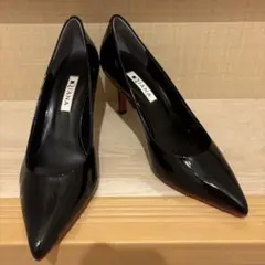 DIANA エナメル ポインテッドトゥ パンプス 黒 レッドソール 24cm